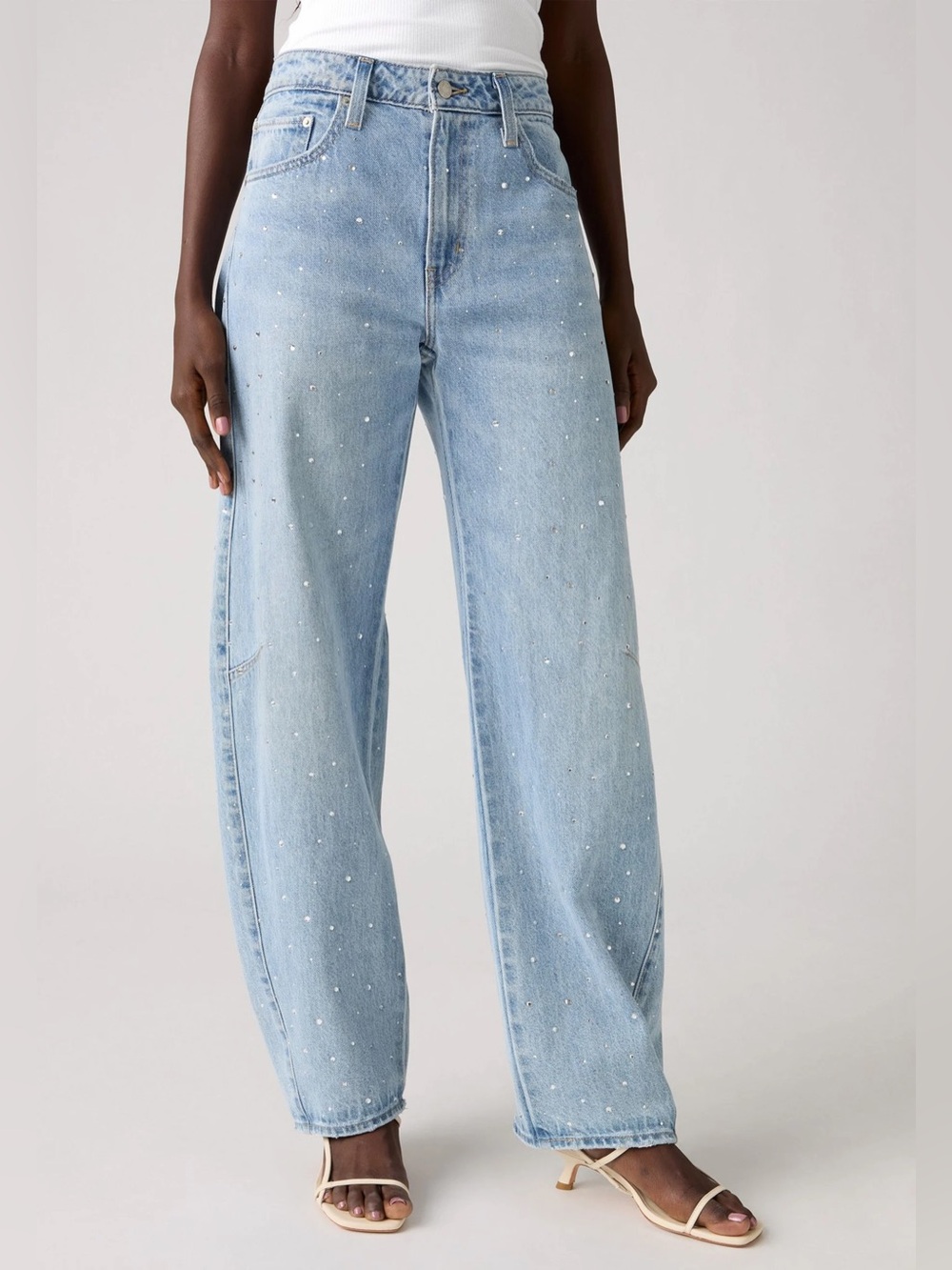 Levi’s Baggy Dad Barrel Jeans in Dazzle Me - Picture 3 of 6